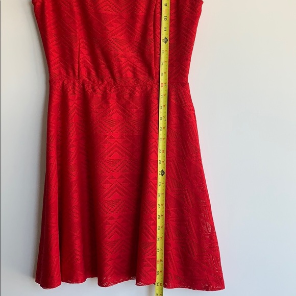 🛍🛍Red Dress Size Medium - Picture 3 of 8
